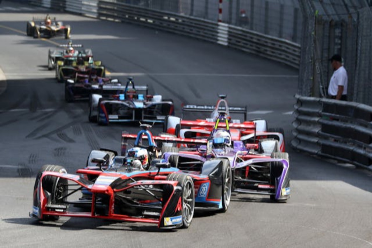 Dobrakan Besar Dunia Streaming: Apple TV+ dan Netflix Bersatu Siarkan F1 GP Kanada 2026!