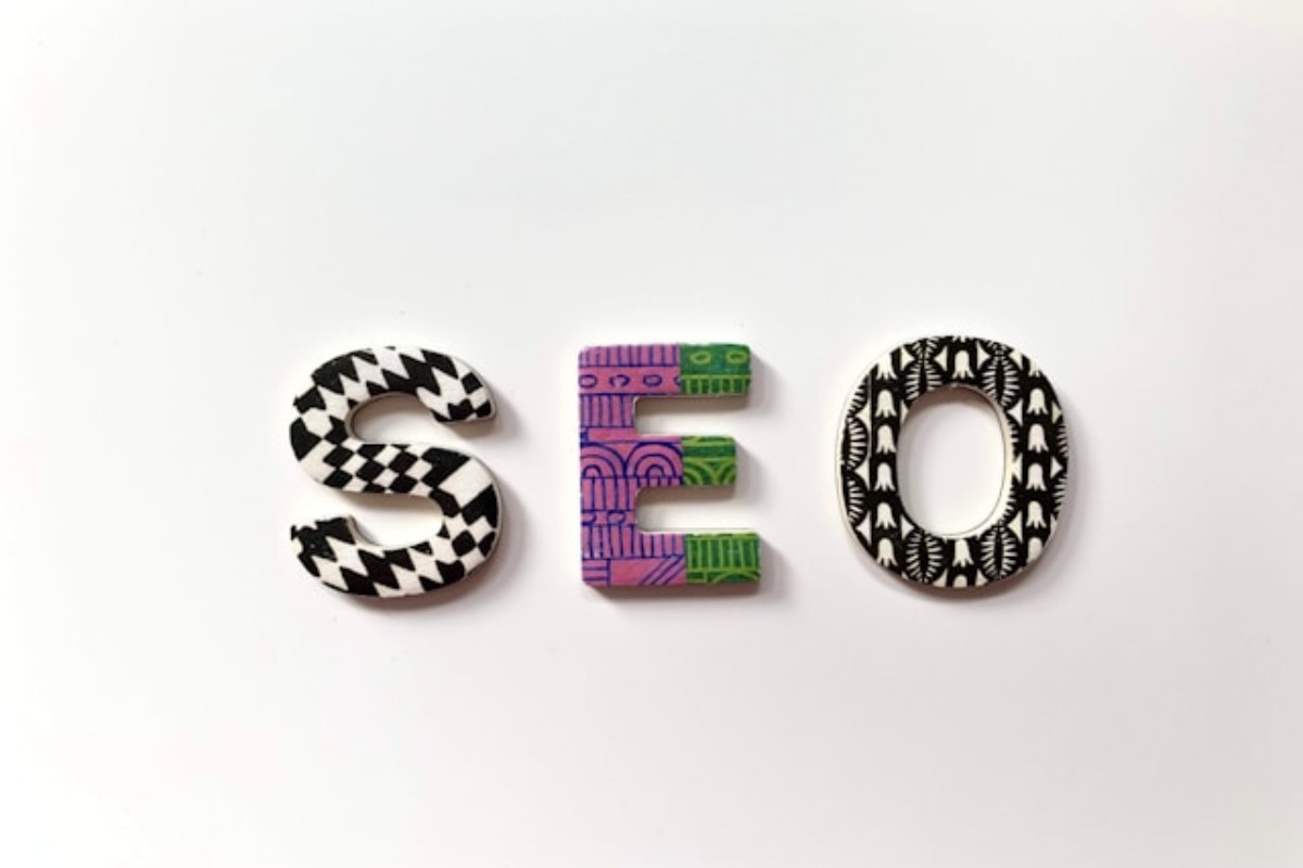 Strategi SEO Lokal: Cara UMKM Muncul di Halaman Pertama Google untuk Pencarian "Terdekat" - Codenesia