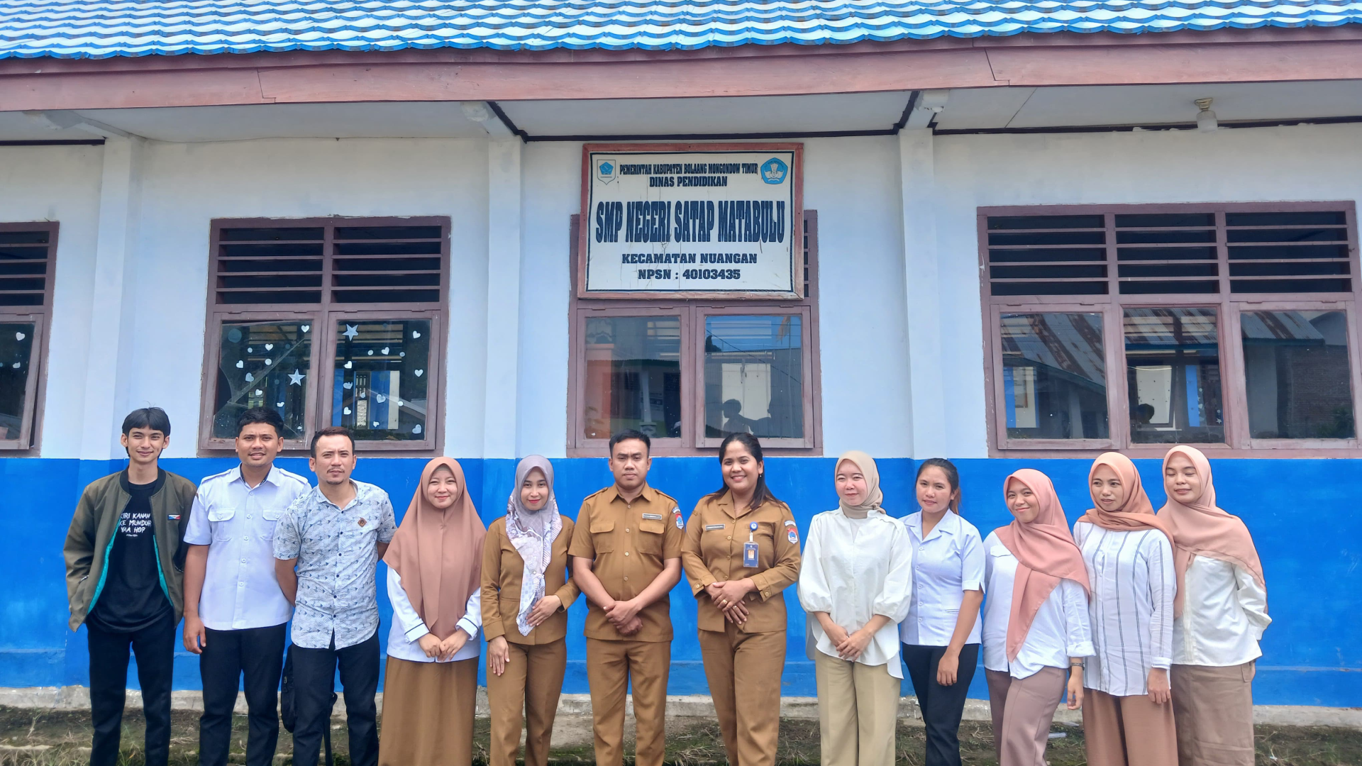 Guru - SMPN Satap Matabulu