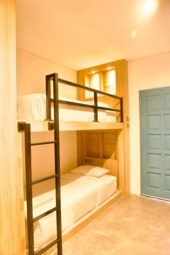 8-Bed Mixed Dormitory Room - Sunset Paradise Canggu