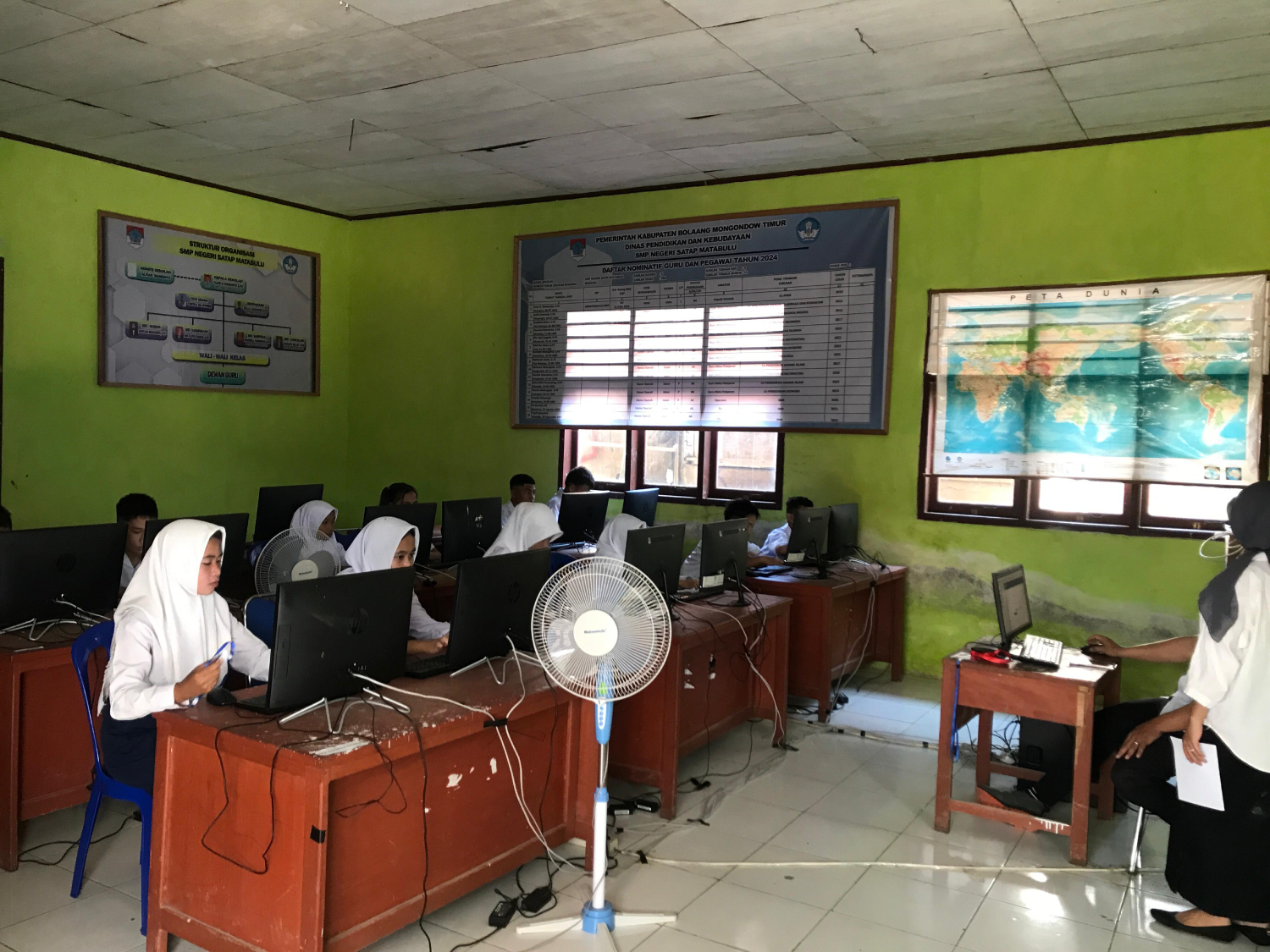 Proses Pembelajaran Di Sekolah - SMPN Satap Matabulu