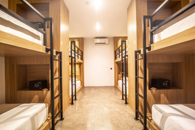 8-Bed Mixed Dormitory Room - Sunset Paradise Canggu